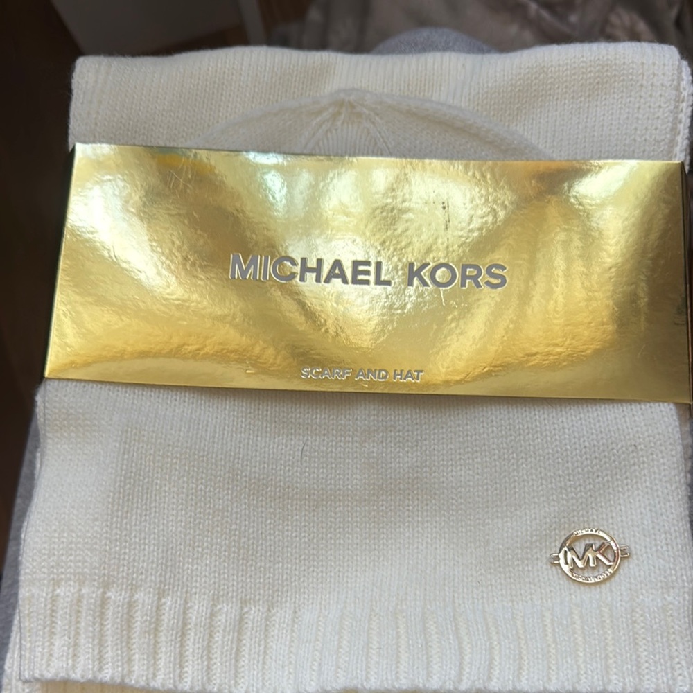 Michael Kors Gold and Cream Scarf and Hat Set